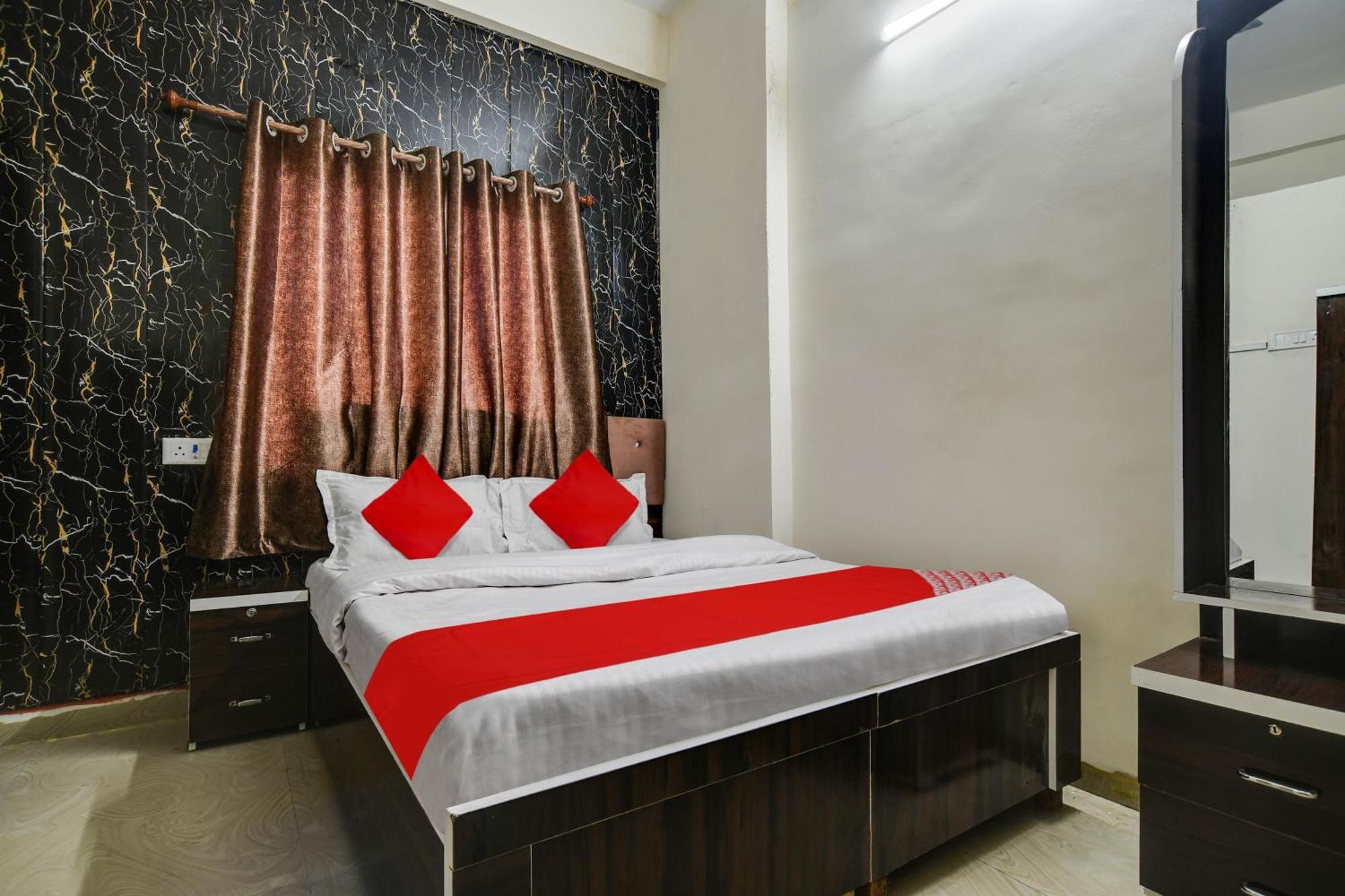 Hotel O Nitya Indore Esterno foto