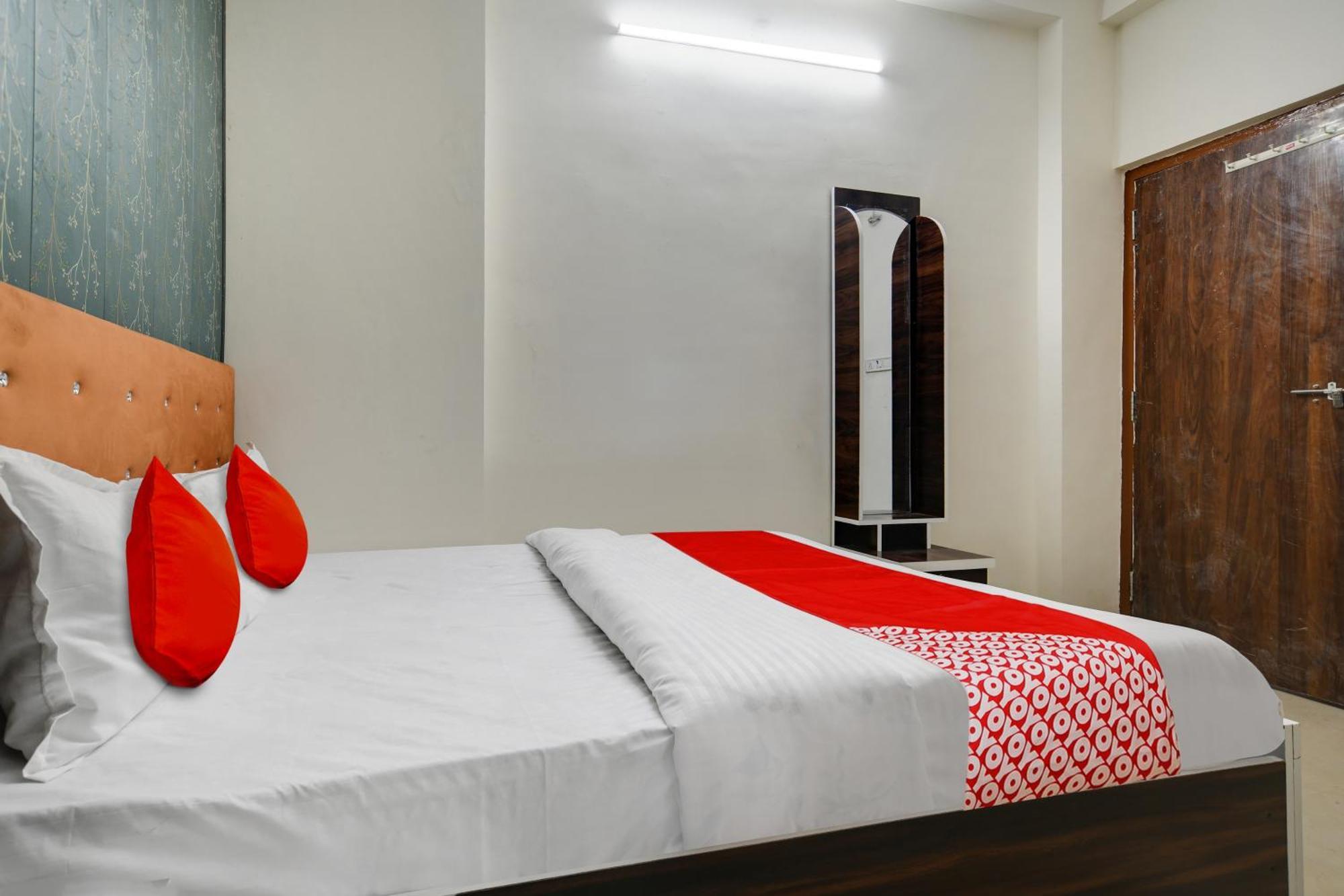 Hotel O Nitya Indore Esterno foto